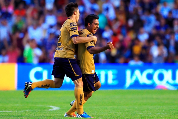 Gallos-Pumas
