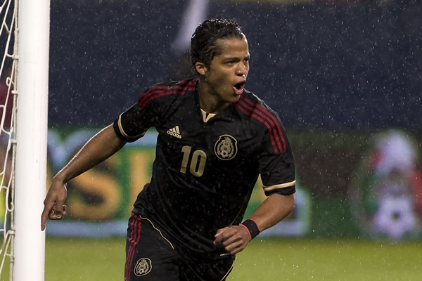 Giovani dos Santos abrió el marcador.