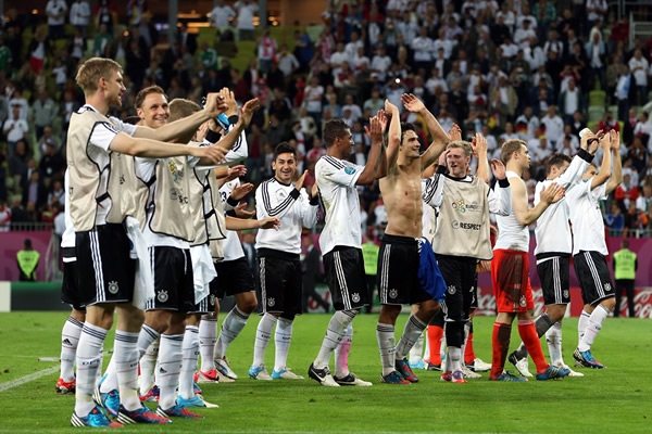 Gran exhibiciòn germana que los coloca en Semifinales.
