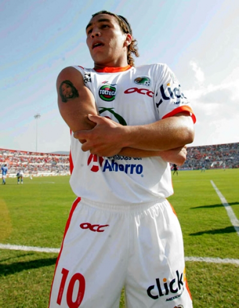 Hizo 55 goles y se convirtió máximo artillero del club.