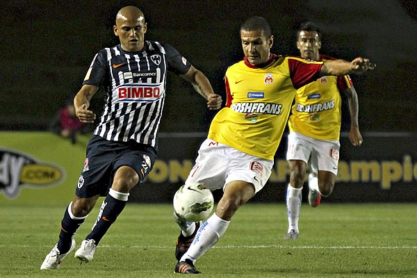 Humberto Suazo y Jaime Lozano.