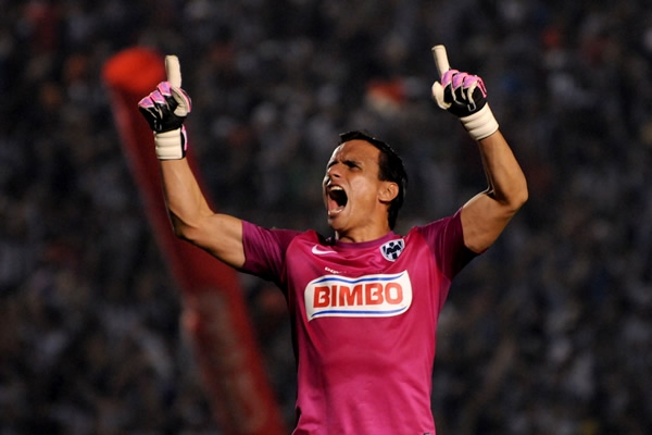 Ibarra festejó el gol del empate con mucho fervor.