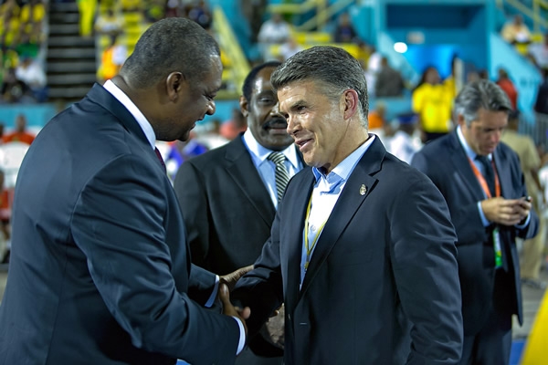 Iñárritu antes del inicio del partido.