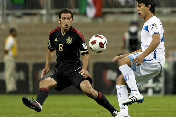 Israel Castro, un pivote en el mediocampo.