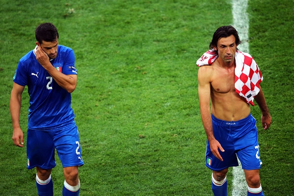 Italia deja pendiente su clasificación y Croacia casi está en la siguiente ronda.