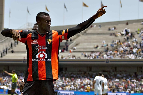 Jackson festeja el primer gol de los chiapanecos.