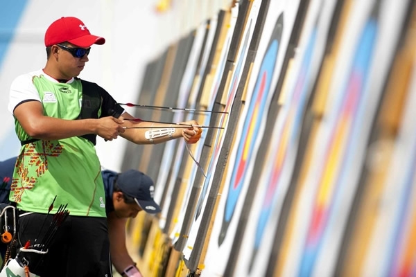 Juan René Serrano calificó a las Semifinales.
