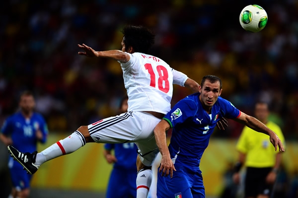 El juego a balón parado no es el fuerte de este Japón hambriento.