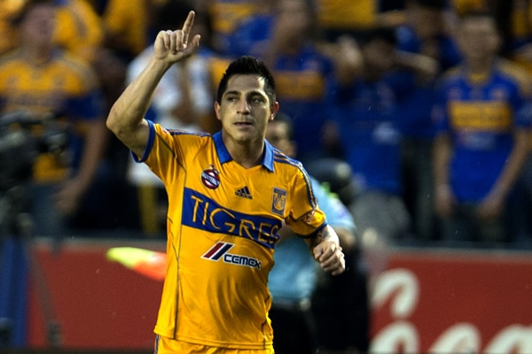 Juninho inauguró el marcador a los 12 minutos.