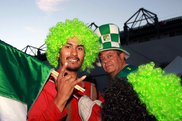 La afición de León con las expectativas de avanzar.