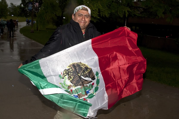 La bandera mexicana siempre acompañando al Tri.