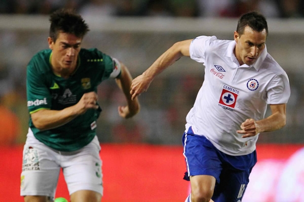 La batalla se mantuvo todo el encuentro.