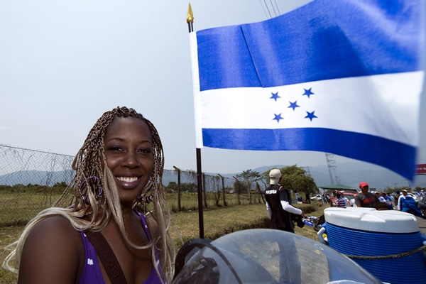 La belleza catracha se hace presente.