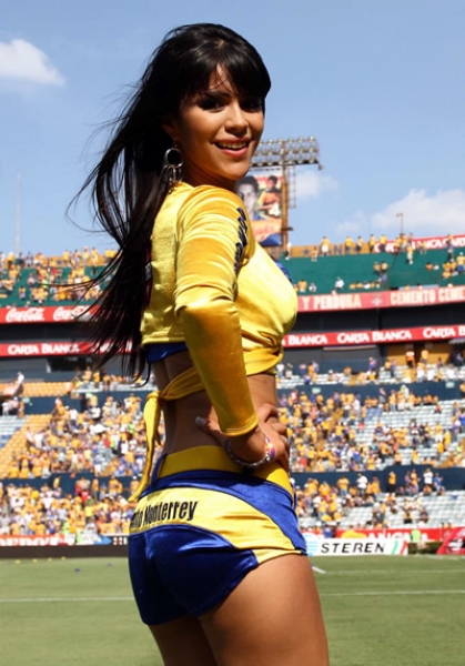 La belleza no puede faltar cada 15 días en el 'Volcán'.