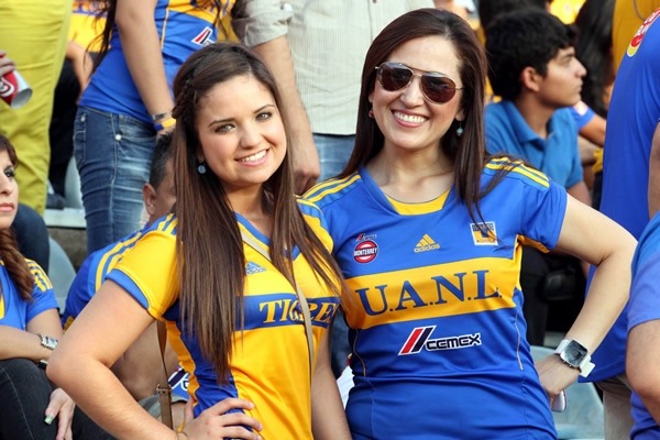 La belleza norteña en las gradas del Volcán.