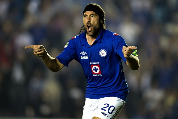 La efusividad del Tanque.