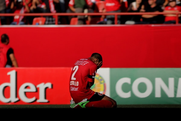 La emoción de Castillo ante la parcial ventaja.