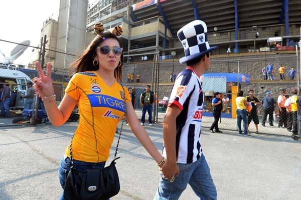 La garra de un amor rayado.