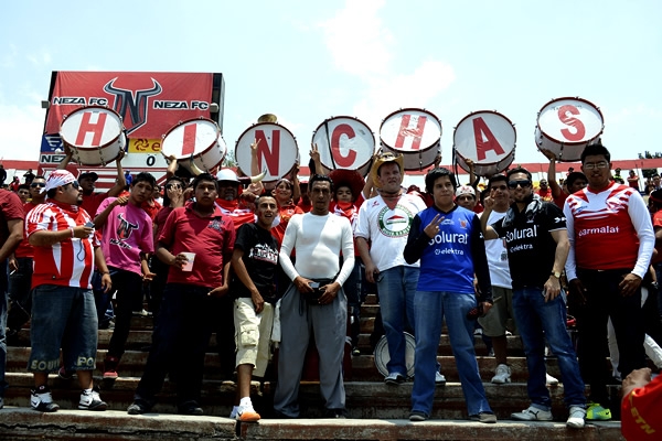 La hinchada fiel a sus esperanzas.