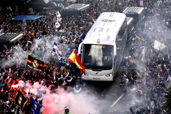 La llegada del que luce favorito, pero con una costosa deuda con los suyos.