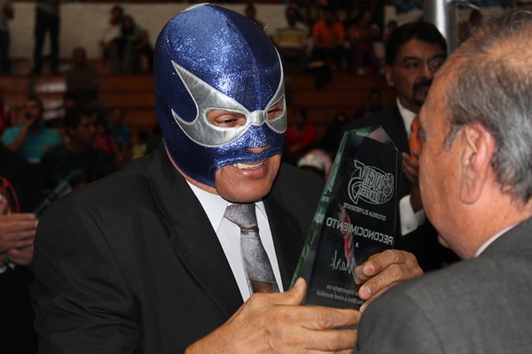 La lucha libre cerca de los fans.