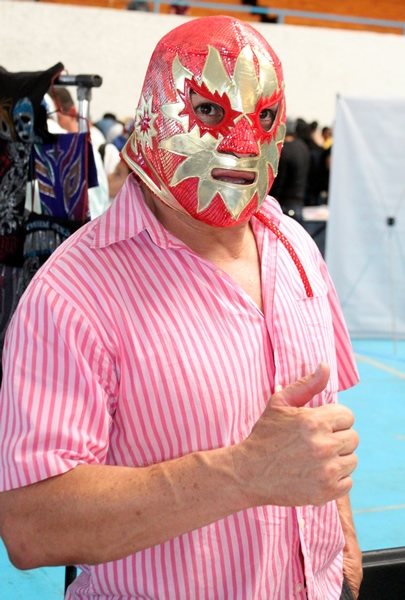 La lucha libre cerca de los fans.