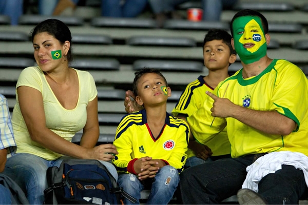 La mayoría del estadio apoyó a Brasil.