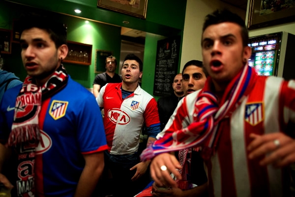 La mortificación en bares y lugares cercanos al Santiago.