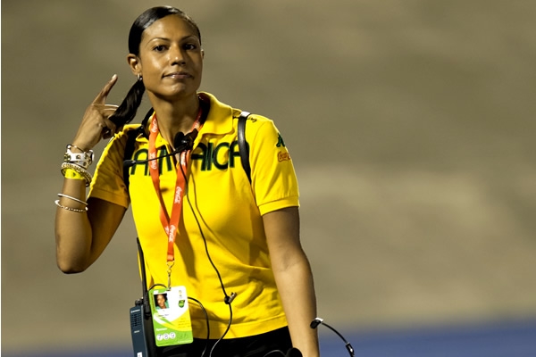 La otra belleza, organiza las festividades.