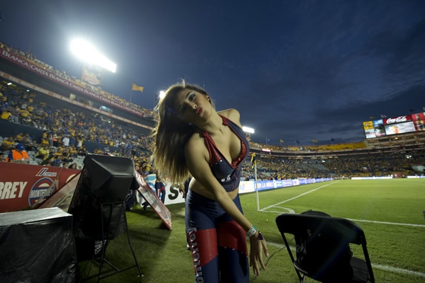 La otra cara del futbol, en el Estadio Universitario.