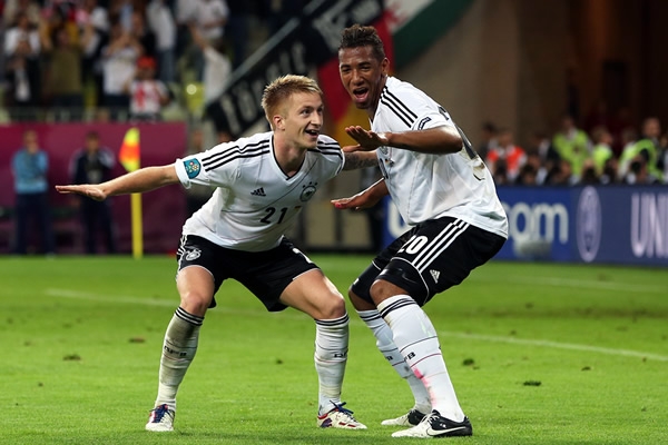 La sangre nueva de Alemania gozando el triunfo en los Cuartos de Final.