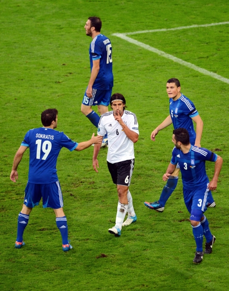 La zaga Helénica no quería ninguna sorpresa alemana.