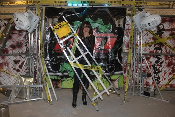 Las bellas que estuvieron presente en el evento de Versus de IWL y DTU.