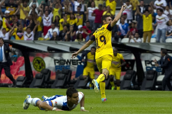 Layún empata con potente latigazo que salva al águila.