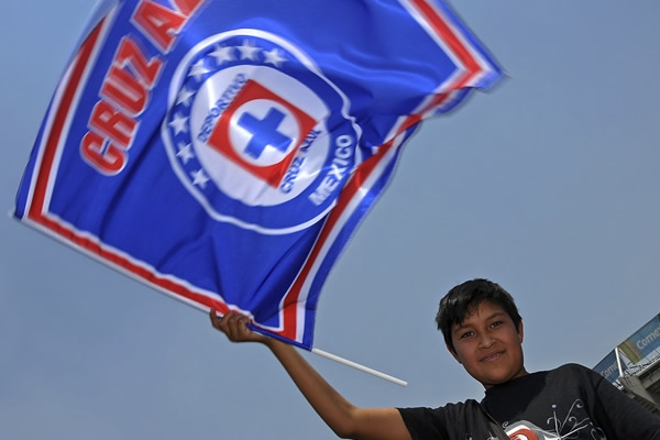 Los azules no se quedaron atrás y también llegaron al Azteca.