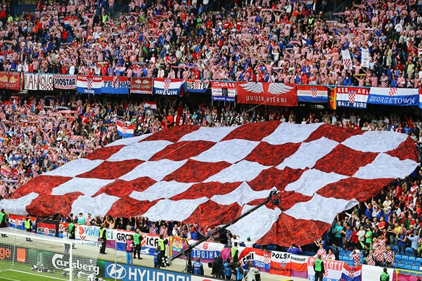 Los croatas no dejaron de apoyar a su selección en ningún momento.