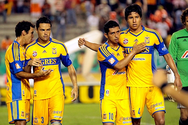 Los felinos consiguieron un contundente triunfo en el arranque de Liga.