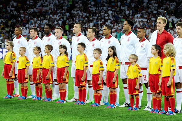 Los ingleses en la ceremonia de los Himnos.