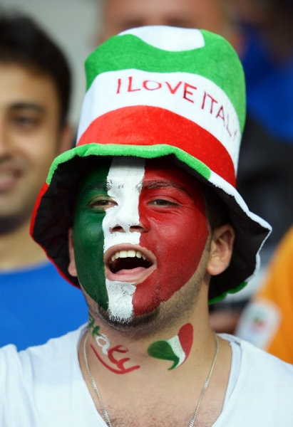 Los italianos pusieron el colorido en Kyiv.