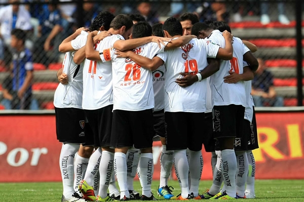 Los jaguares afinando los últimos detalles.