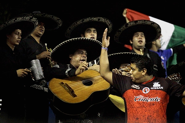 Los mariachis se hicieron presentes.