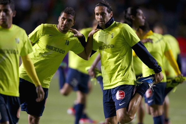 Los Monarcas se preparaban para el duelo.