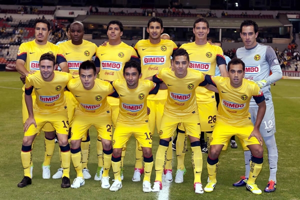 Los once americanistas en busca de una nueva historia ante la UAT.