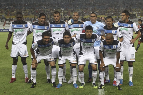 Los once Gallos que se presentaron en el Jalisco.