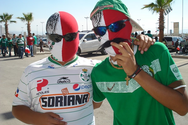 Los santistas estuvieron con el Tri.