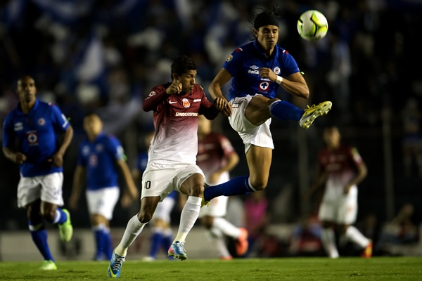 Lugo fue contundente como lateral derecho.