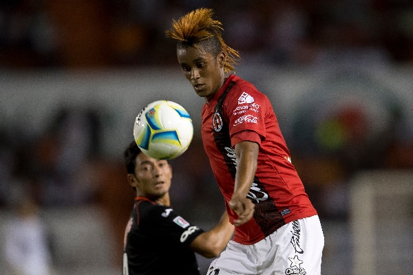 Martínez.