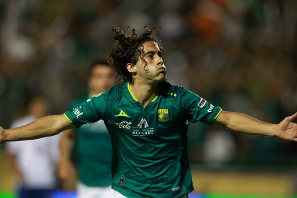 Matías consiguió doblete y adelantó 2-0 a La Fiera.