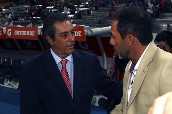 Matosas necesita quedar bien, León aún no gana de visitante.