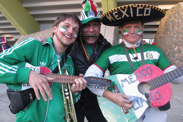 Mexicanos y no tan mexicanos apoyaron al Tri.